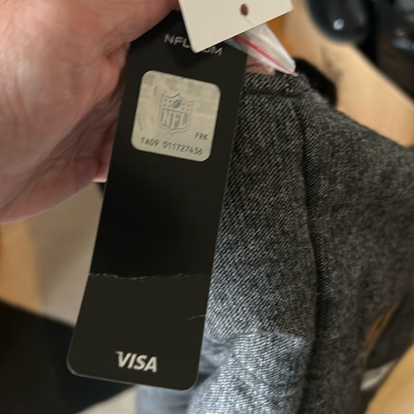 New England Patriots Legacy Button-Up Reversible Vest - Gray - Picture 8 of 9